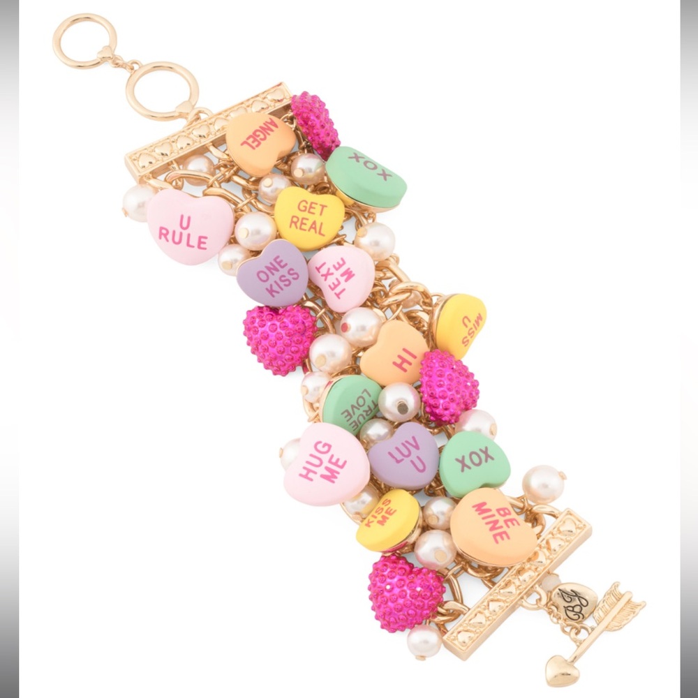 NWT Betsey Johnson Sweetheart and Pearl Toggle Bracelet